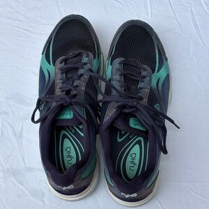 Ryka Walking/Training sneaker. Size 11. Almost new. Navy mesh/teal accents.